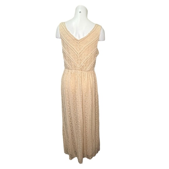 Solitaire Cream Scoop Neck Crochet Maxi Dress Size Medium - Picture 6 of 9